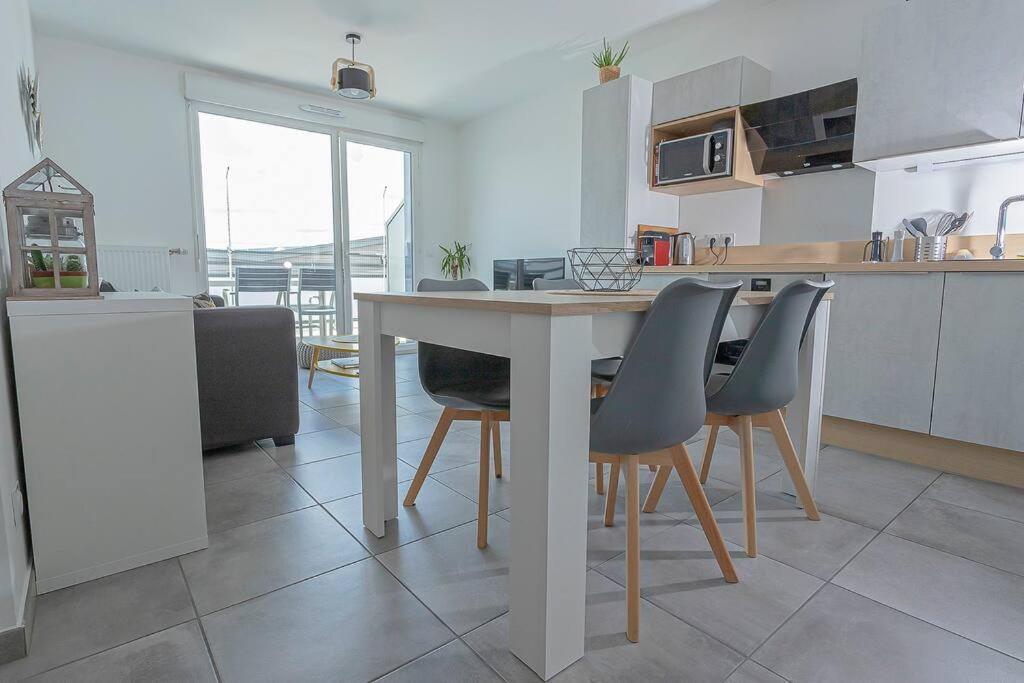 Le Nid Des Romains - T2 Neuf - Balcon - Vue Annecy Luaran gambar